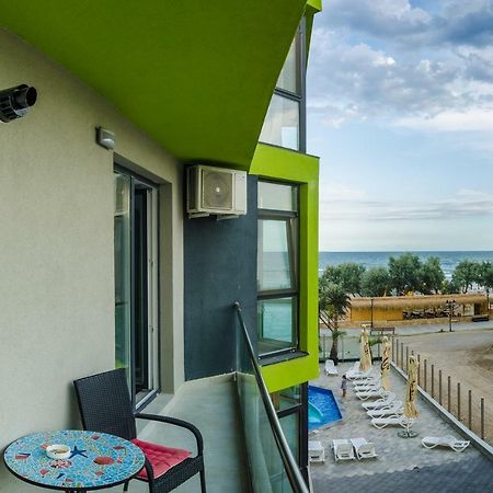 Apartamente Azzurro On The Beach Năvodari Eksteriør bilde