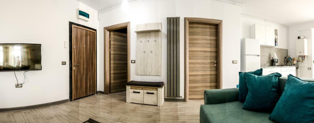 Apartamente Azzurro On The Beach Năvodari Eksteriør bilde